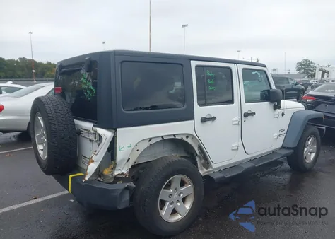 2013 Jeep Wrangler Unlimited Sport из США, поврежденный, VIN 1C4BJWDG5DL677436